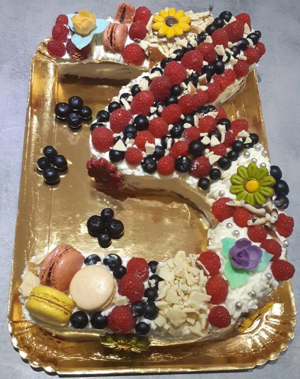 Number cake fruits villers cotterets 