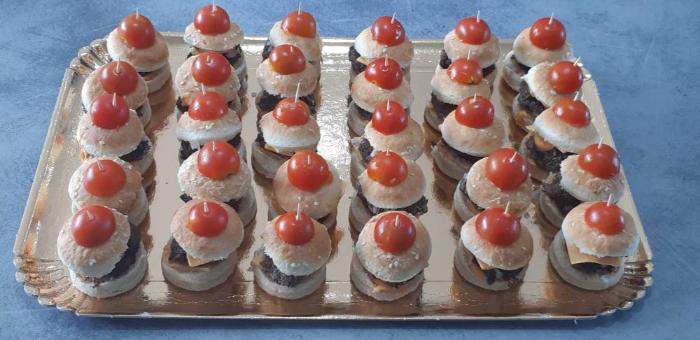 Minis hamburgers traiteur 02